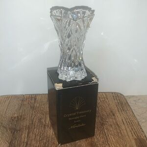 Noritake 100 % lead Crystal Nosegay Vase